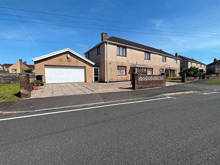 2 Bedroom Flat For Sale In Burke Avenue, Port Talbot, SA12