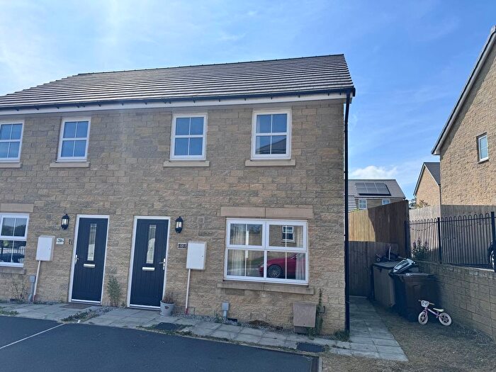 3 Bedroom Semi Detached House For Sale In Flint Way, Buxton, SK17