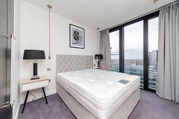 2 Bedroom Apartment To Rent In One Crown Place, Sun St, London, EC2A