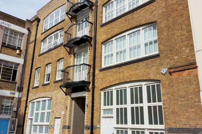 1 Bedroom Flat To Rent In - Tottenham Mews, Fitzrovia, London, W1T