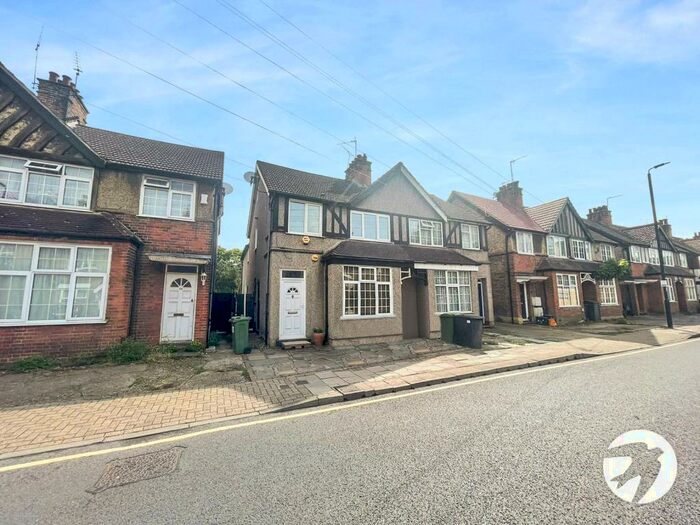 1 Bedroom Maisonette To Rent In High Street, Orpington, Kent, BR6