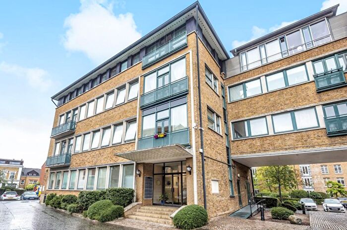 1 Bedroom Property For Sale In Fairfield Road, Bow Quarter, E3