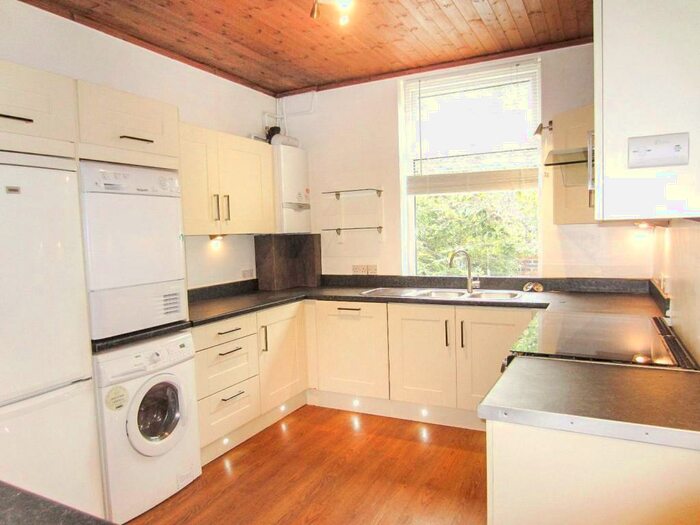 6 Bedroom House To Rent In Lausanne Road, Withington, M20