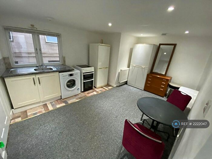 Studio To Rent In St. James's Street, Brighton, BN2