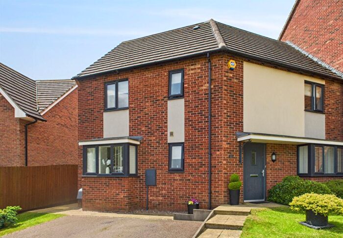 3 Bedroom End Of Terrace House For Sale In Neptune Road, Wellingborough, NN8