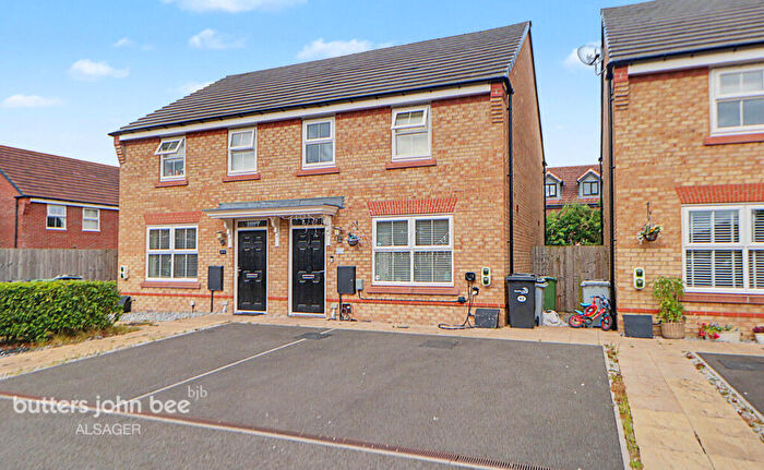 3 Bedroom Semi-Detached House For Sale In Cheshire Crescent, Alsager, ST7