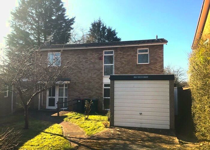 4 Bedroom Detached House To Rent In Titmus Drive, Crawley, RH10