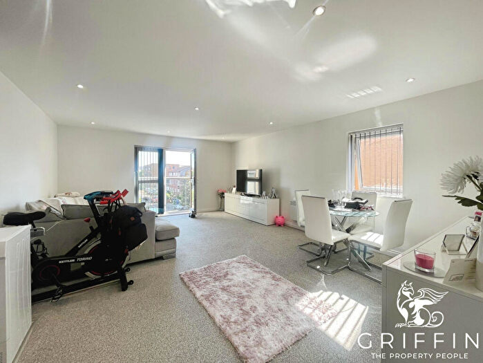 1 Bedroom Flat To Rent In Melbourne Road, Tilbury, RM18
