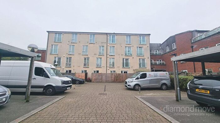 2 Bedroom Flat To Rent In Heath Road, Hounslow, TW3