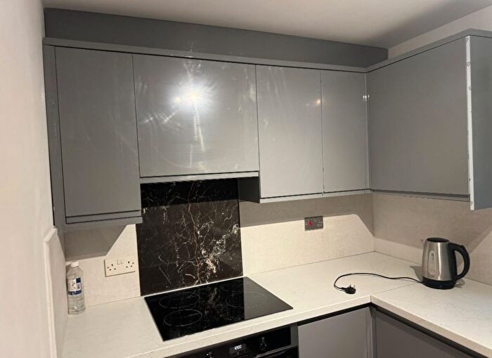 2 Bedroom Flat To Rent In Athlone Court, Stocksfield Road, London, E17