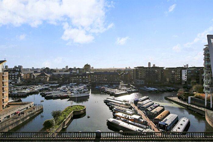 2 Bedroom Apartment For Sale In Commercial Road, E14