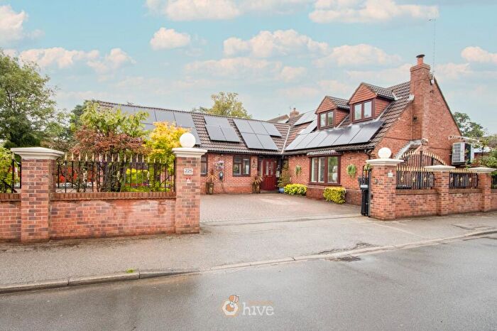 5 Bedroom Detached House For Sale In Bawtry Road, Bessacarr, Doncaster, DN4
