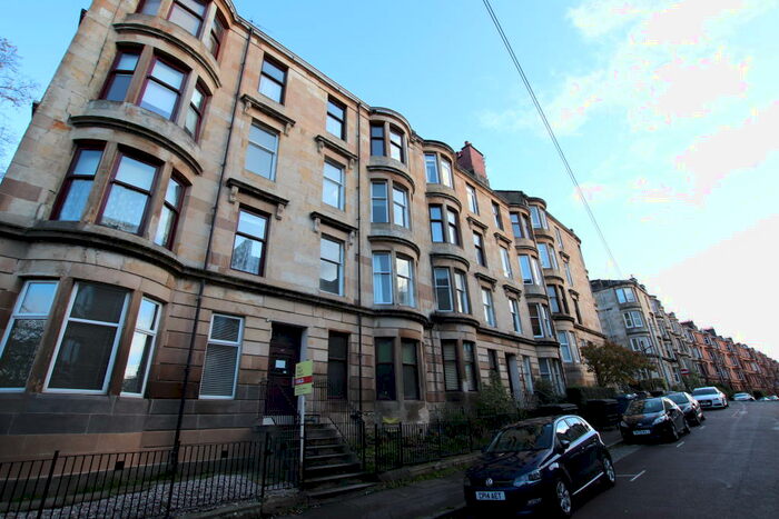 2 Bedroom Flat To Rent In White Street, Partick, G11