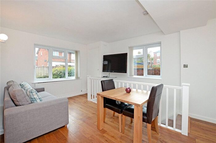 1 Bedroom Flat For Sale In Camborne Road, Sutton, SM2