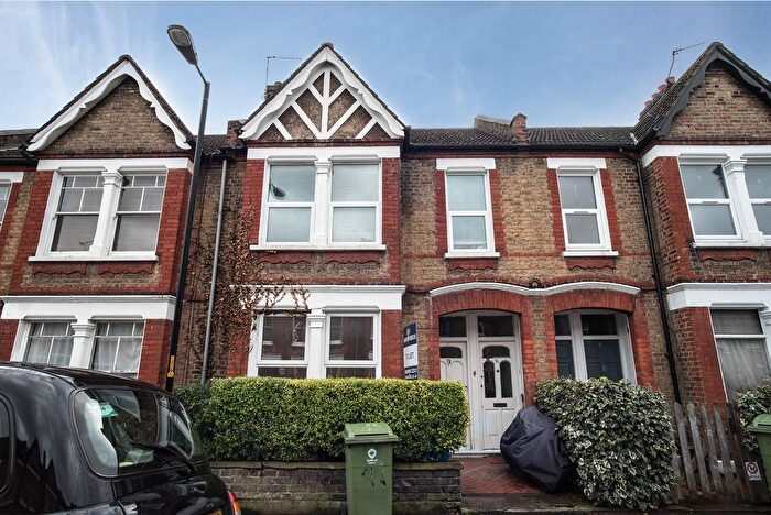 2 Bedroom Flat To Rent In Surrey Road, Southwark, SE15