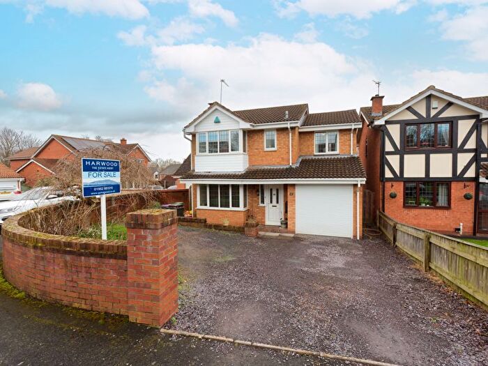 4 Bedroom Detached House For Sale In Cygnet Drive, Holmer Lake, TF3