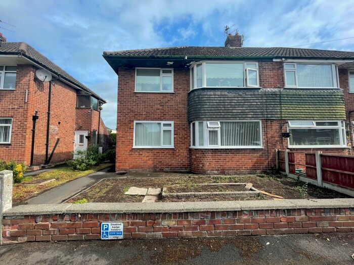 2 Bedroom Ground Flat To Rent In Ravenglass Avenue, Maghull, L31