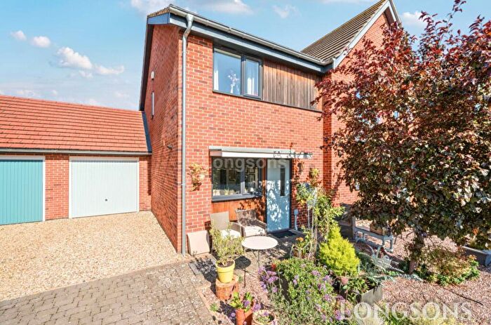 2 Bedroom Semi-Detached House For Sale In Saddlers Drive, Watton, IP25
