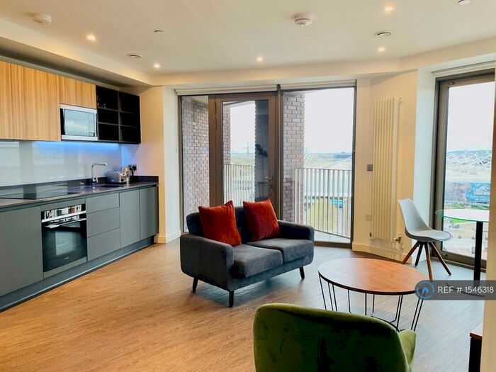 1 Bedroom Flat To Rent In Western Gateway, London, E16