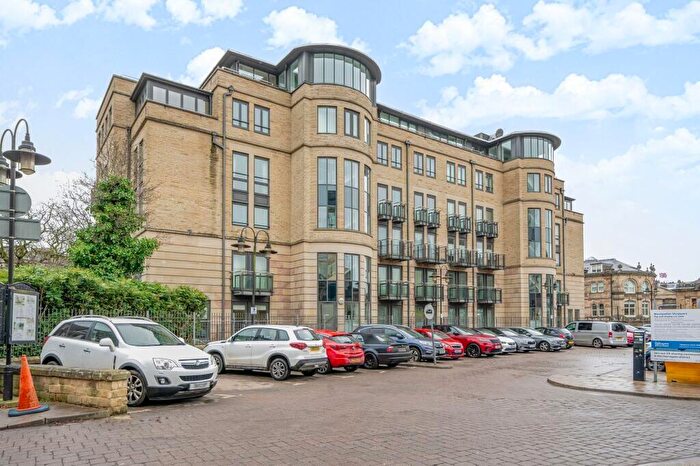 2 Bedroom Apartment To Rent In Hunslet, Leeds, LS10