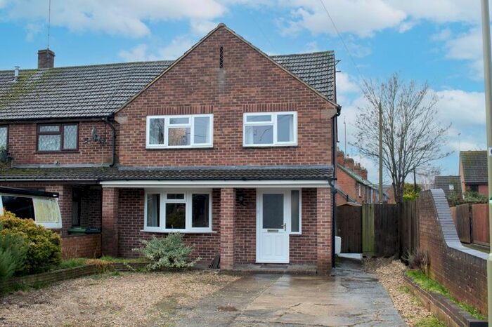 3 Bedroom Semi-Detached House To Rent In Goodlake Avenue, Faringdon, SN7