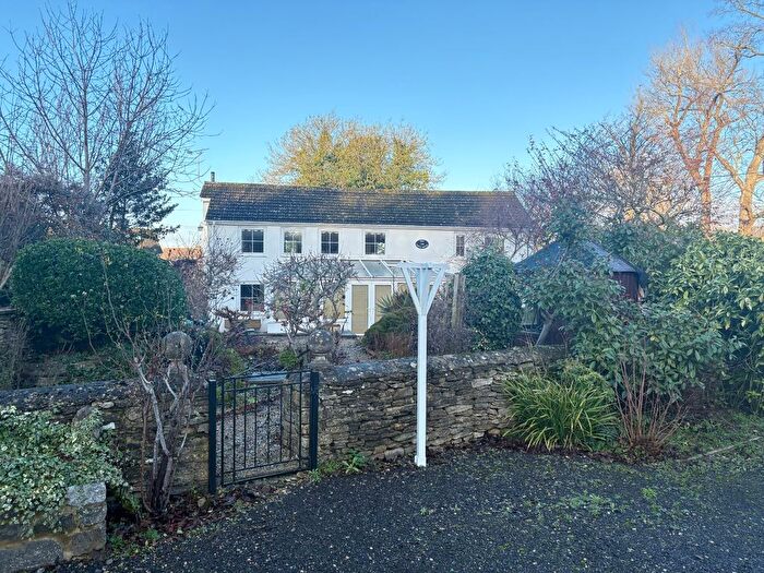 3 Bedroom Detached House For Sale In Totterdown Lane, Fairford, Gloucestershire, GL7