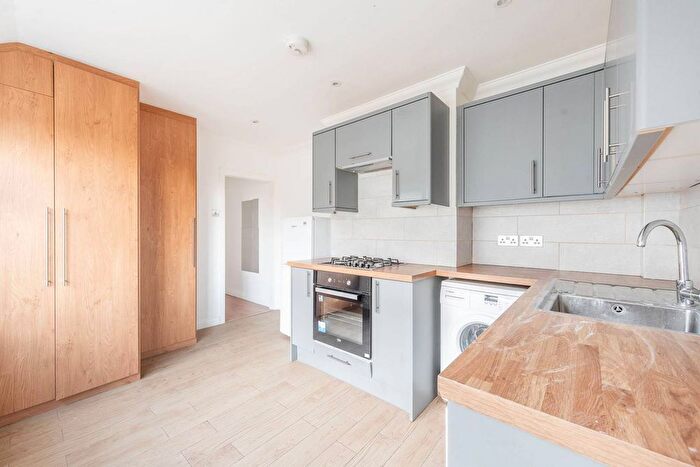 2 Bedroom Flat To Rent In Joel Street, Northwood Hills, Northwood, HA6