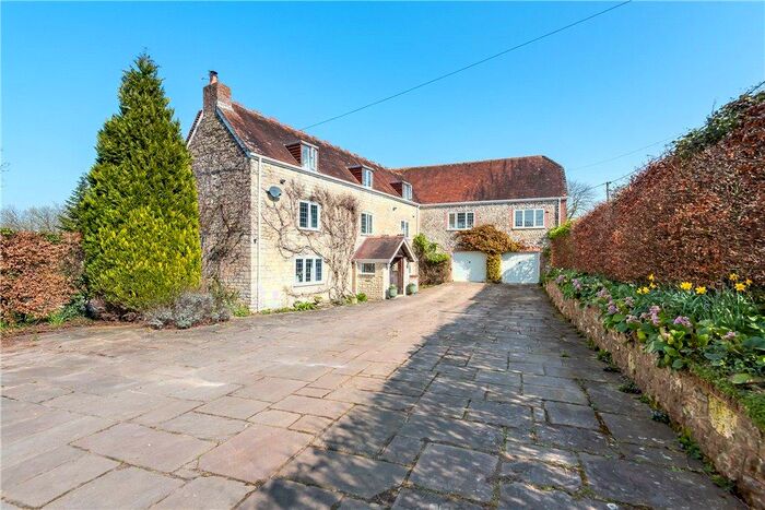 4 Bedroom Detached House For Sale In Shaftesbury Road, Child Okeford, Blandford Forum, Dorset, DT11