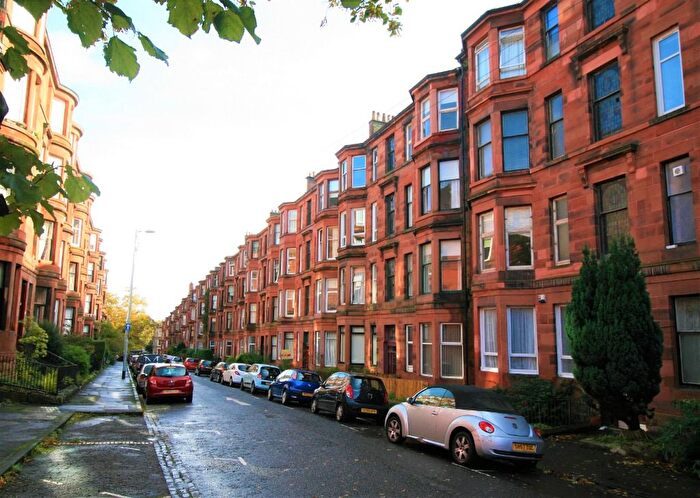 2 Bedroom Flat To Rent In Caird Drive, Partickhill, Glasgow, G11