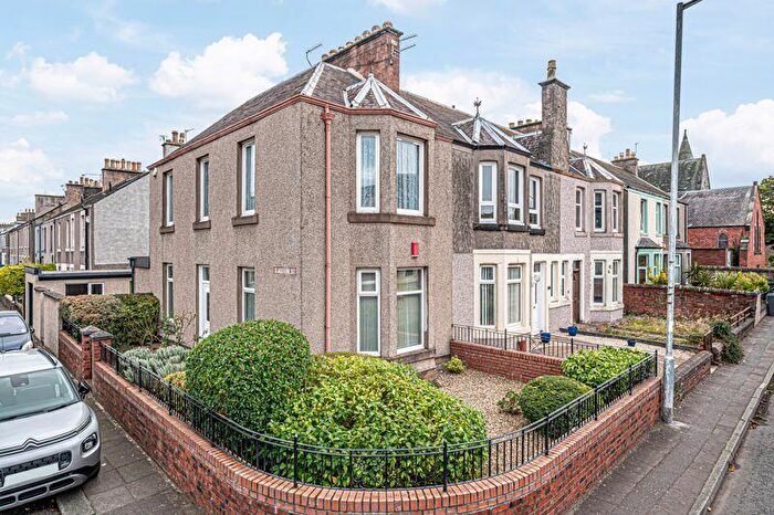 2 Bedroom Flat For Sale In Gladstone Street, Leven, KY8