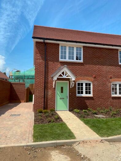 2 Bedroom Semi-Detached House To Rent In Arden Close, Faversham ME13