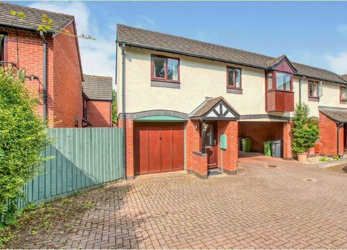 2 Bedroom Flat To Rent In Gittisham Close, Barton Grange, EX1