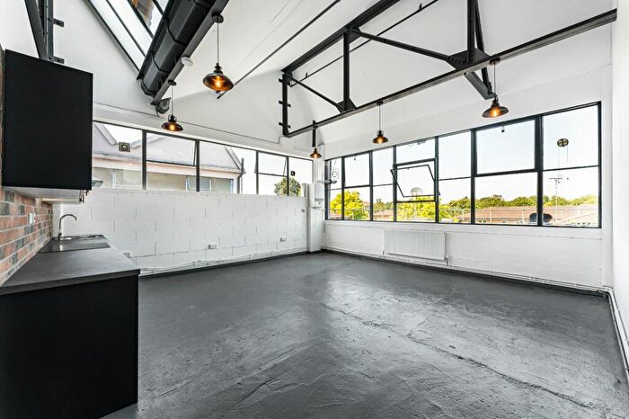 1 Bedroom Apartment To Rent In Oslo House, Prince Edward Road, Hackney Wick, London, E9