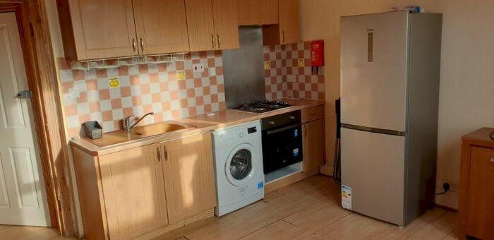 1 Bedroom Flat To Rent In Chatsworth Road, Bournemouth, BH8
