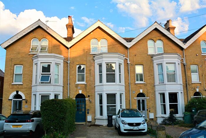 4 Bedroom Town House To Rent In Park Road, Cowes, PO31
