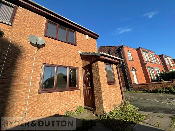 2 Bedroom End Of Terrace House To Rent In Denton Lane, Chadderton, Oldham, Greater Manchester, OL9