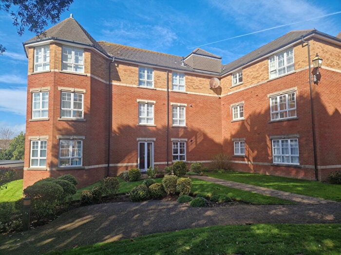 3 Bedroom Flat For Sale In Cranford Avenue, Exmouth, EX8