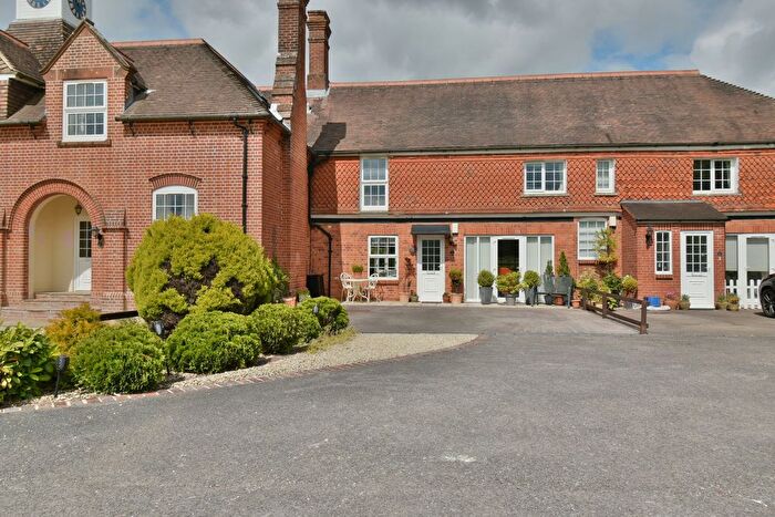 2 Bedroom Terraced House For Sale In Deanwood Farm, Stockcross, Newbury, RG20