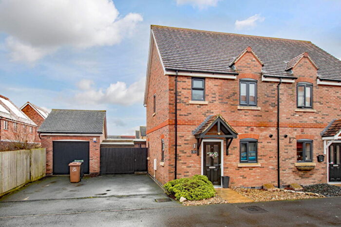 2 Bedroom Semi-Detached House For Sale In Blakesley Street, Corby, Northamptonshire, NN17