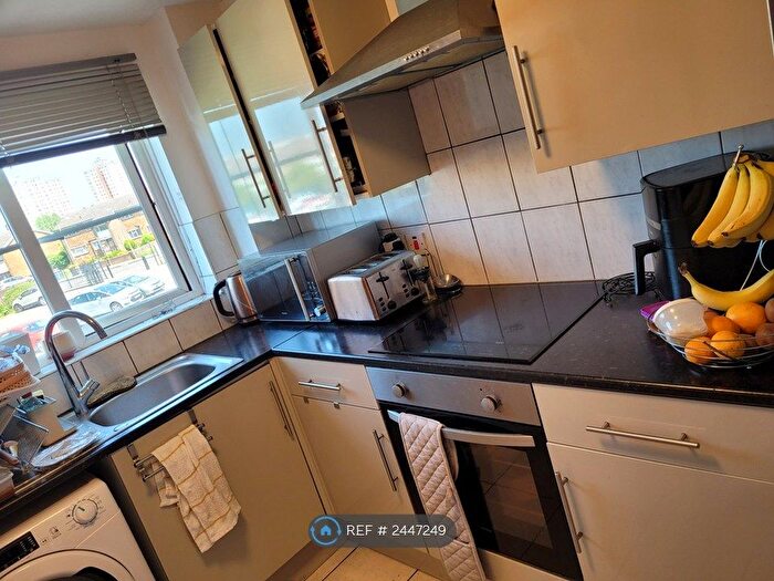 2 Bedroom Flat To Rent In Tilbury, Essex, RM18