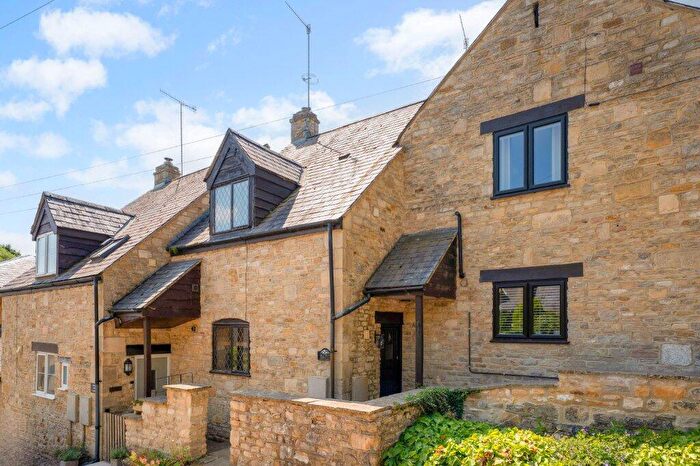 3 Bedroom Terraced House For Sale In Arlington Cottages, Blockley, Moreton-in-Marsh, Gloucestershire, GL56