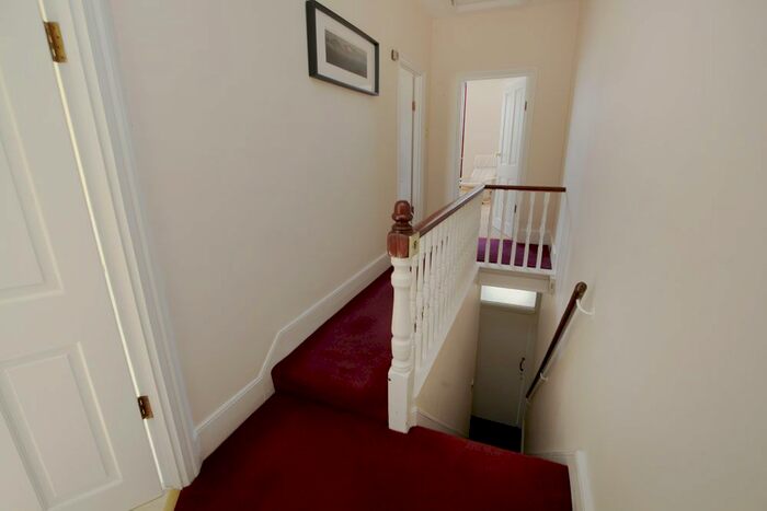 1 Bedroom Flat To Rent In Twickenham Road, Leytonstone, E11