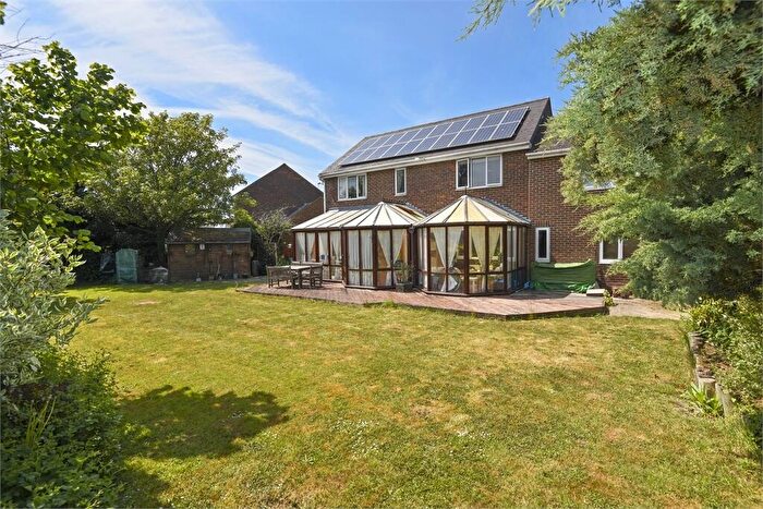 5 Bedroom Detached House For Sale In Rumptons Paddock, Grendon Underwood, Buckinghamshire., HP18