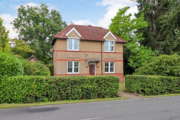3 Bedroom Detached House For Sale In Nuthurst Road, Monks Gate, RH13