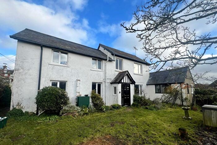 4 Bedroom Detached House For Sale In Sixpenny Handley, SP5