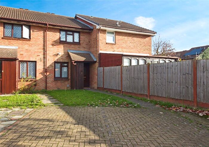 2 Bedroom House For Sale In Crystal Way, Dagenham, RM8