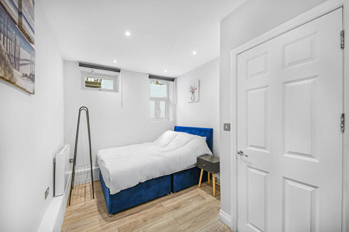 1 Bedroom Flat To Rent In Foxberry Road, Brockley, SE4