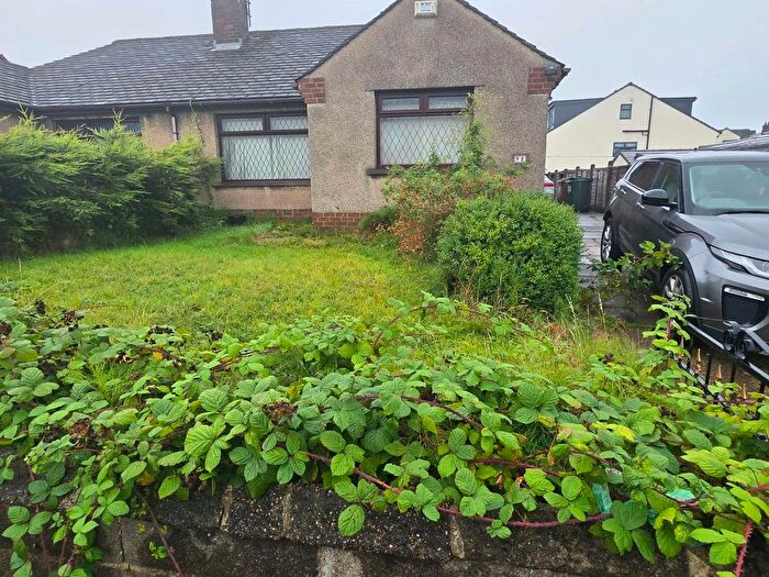 2 Bedroom Bungalow For Sale In Nursery Road, Bradford, BD7
