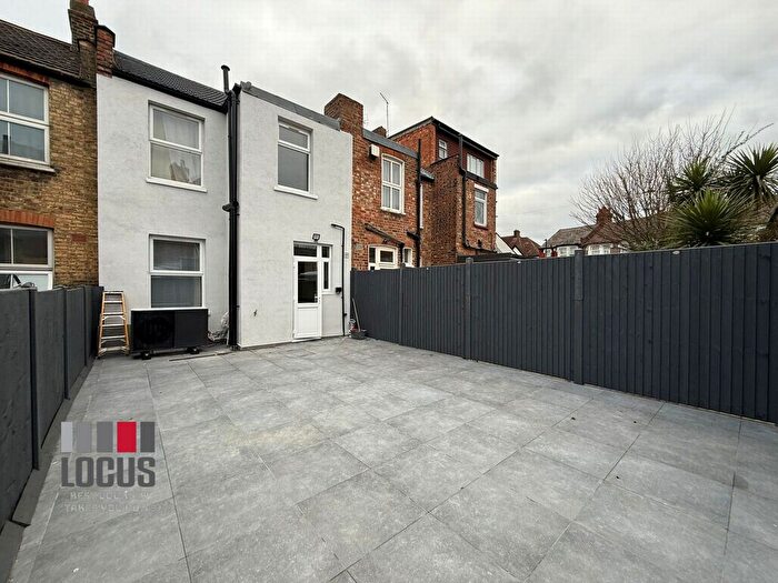 4 Bedroom Terraced House To Rent In Eldon Road, Wood Green, N22