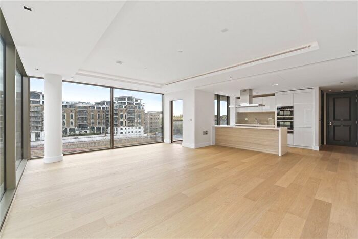 2 Bedroom Flat To Rent In Warwick Lane, London, W14